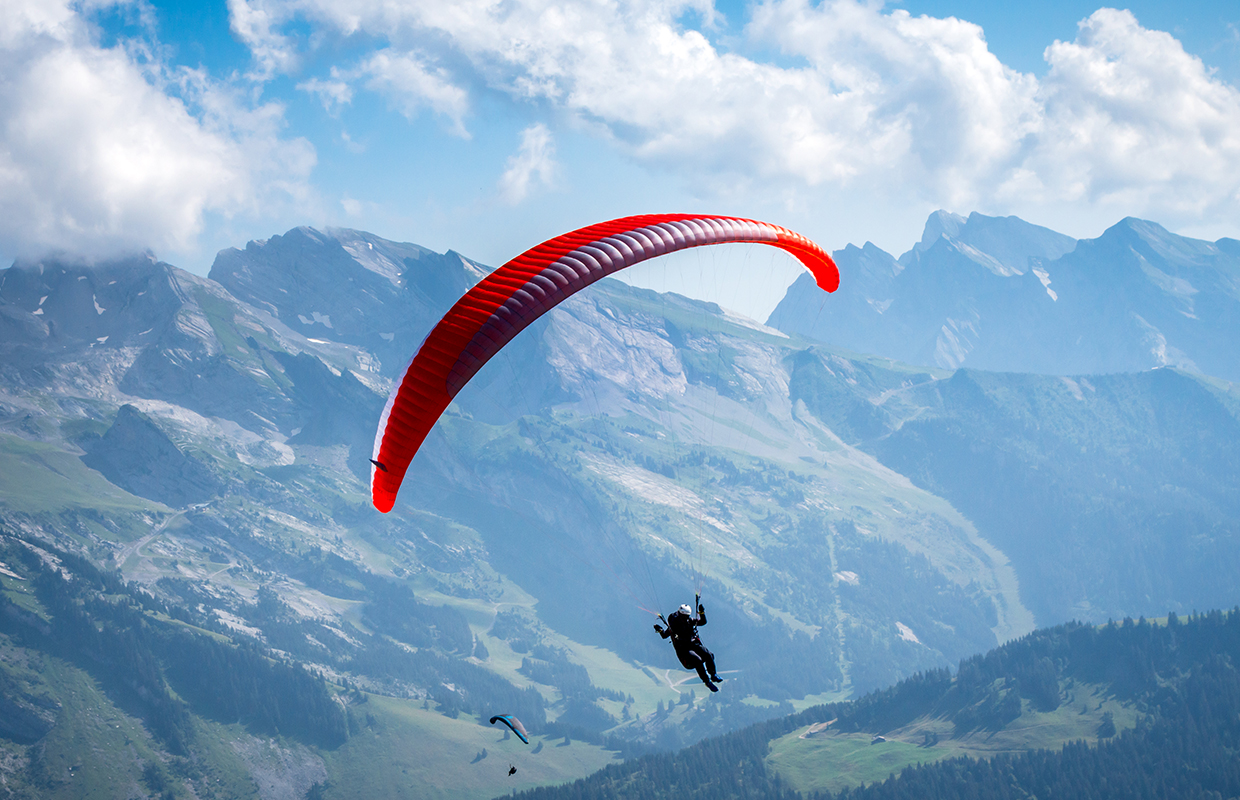 Paragliding in Bhimtal